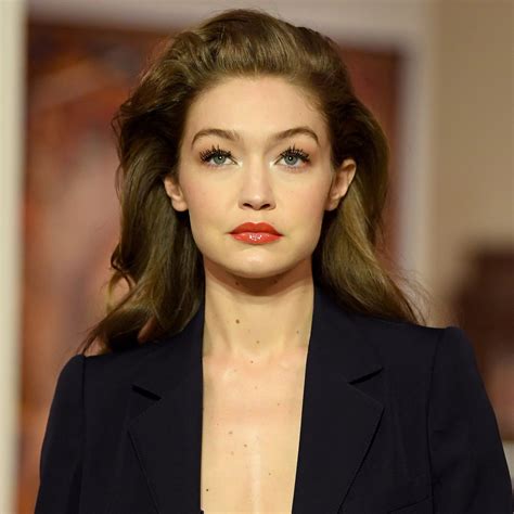 Gigi Hadid Explains Why Shes Never Had Plastic。